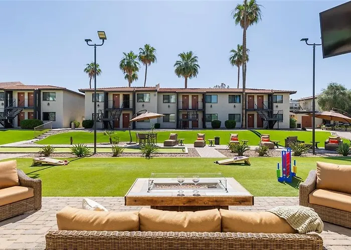 Apartment 127 Fully Furnished 1br Suite-prime Location *
